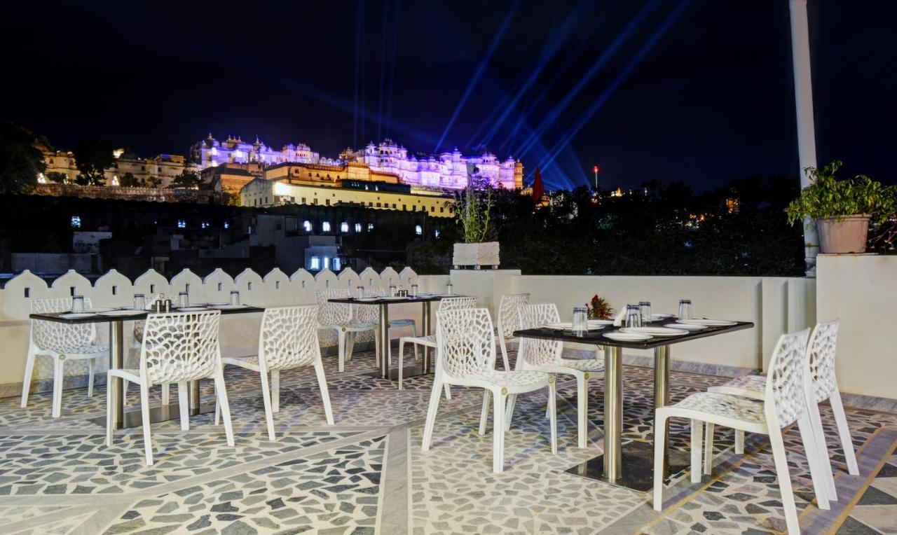 Treebo Jheel Mahal Otel Udaipur Dış mekan fotoğraf